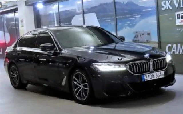 수원중고차사고팔기 5시리즈 (G30) 520i M 스포츠 매물 사진 3 - 2022/01 129,630km
