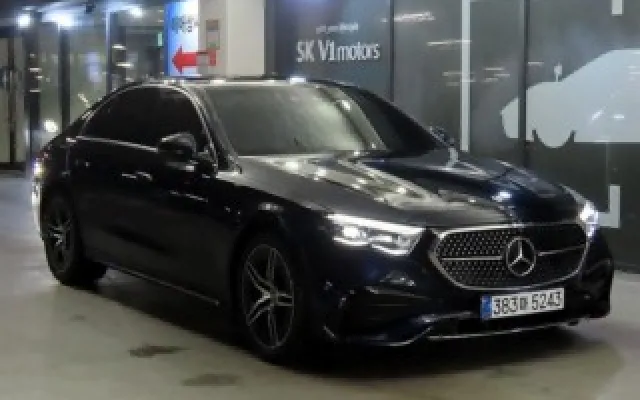 수원중고차사고팔기 E-클래스 W214 E300 4MATIC 매물 사진 16 - 2025/09 7,579km