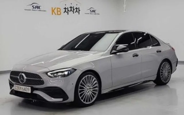 수원중고차사고팔기 C클래스 W206 C300 4MATIC AMG 라인 매물 사진 4 - 2023/05 65,949km